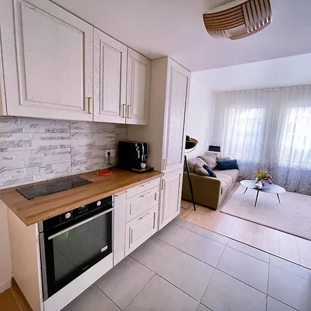 Grand Appartement Clichy Exterior photo